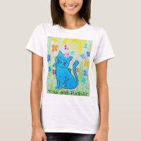 Joli minou dans un T-shirt de femmes ensoleillées