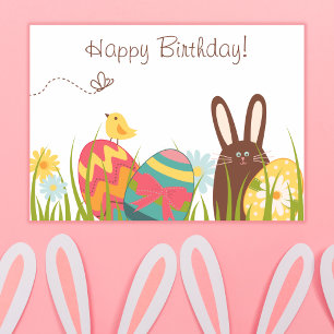 Jolie Bunny et oeufs décorés Bonne carte d'anniver