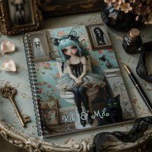 Jolie fée gothique avec cahier personnalisé de cha