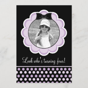 Jolie invitation à la fête d'anniversaire noire et