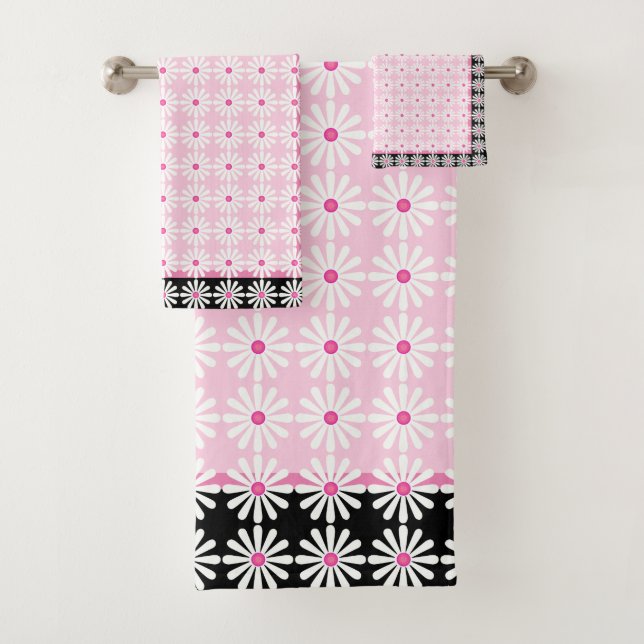 Jolie marguerite blanche sur chic rose et noir fra (En situation)