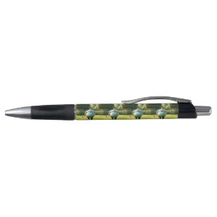 Jolly Lawn Bowler Man, Pen