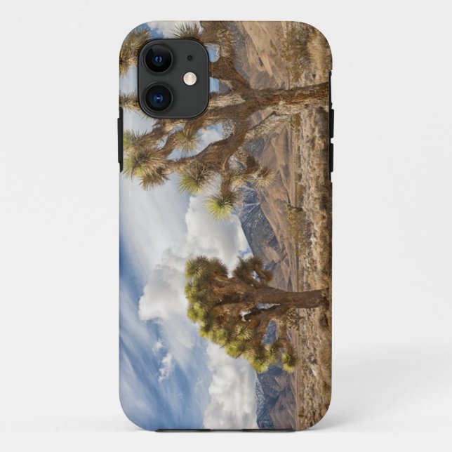 Joshua Trees in Desert Case-Mate iPhone Case (Back)