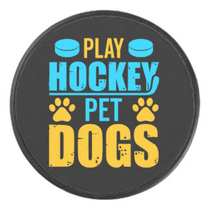 Jouez aux chiens de compagnie de hockey