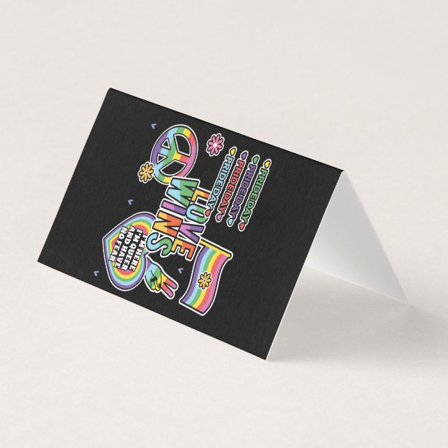 Jour de la fierté. L'amour gagne. Je suis queer et (Front)