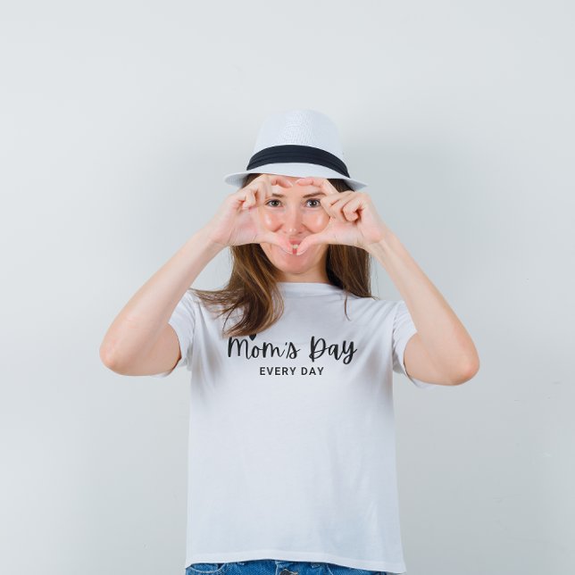 Jour de la maman moderne Noire chaque jour T-shirt (Créateur téléchargé)