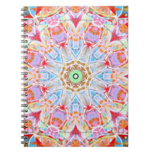 Journal en pastel coloré de blanc de mandala
