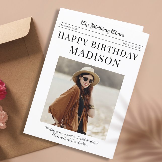 Journal Happy Birthday carte de voeux (Newspaper-style Happy Birthday greeting card personalized with recipient's name and photo)