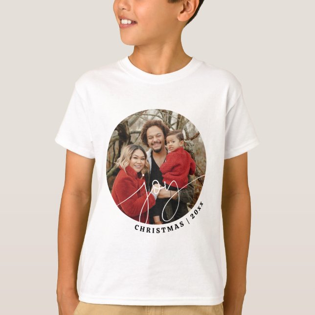 Joy Minimalist Family Christmas 2023 Holiday gift T-Shirt (Front)