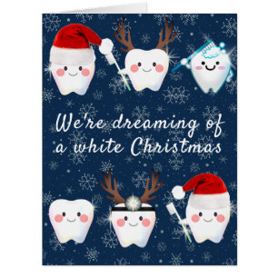 Joyeuses dents rêvant d'une carte blanche de Noël
