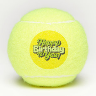 Joyeux anniversaire de tennis avec balle de tennis