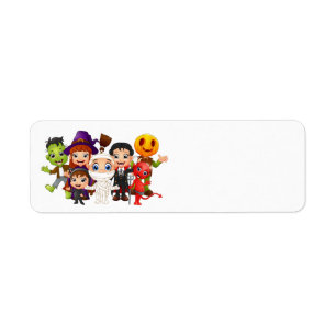 Joyeux enfants d'Halloween portant des costumes