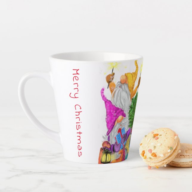 Joyeux Gnomes Latte Mug de Noël (En situation)