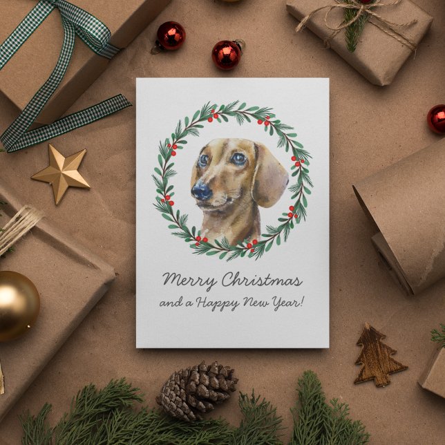 Joyeux Noël mignonne Dachshund Carte de couronne d (Personalize front and back,  family name and greeting on reverse.  All text is editable.)