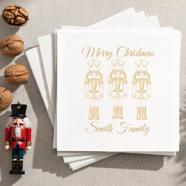 Joyeux Noël Nutcracker Nom de famille (Make your holiday meals extra special with personalized Nutcracker napkins. )