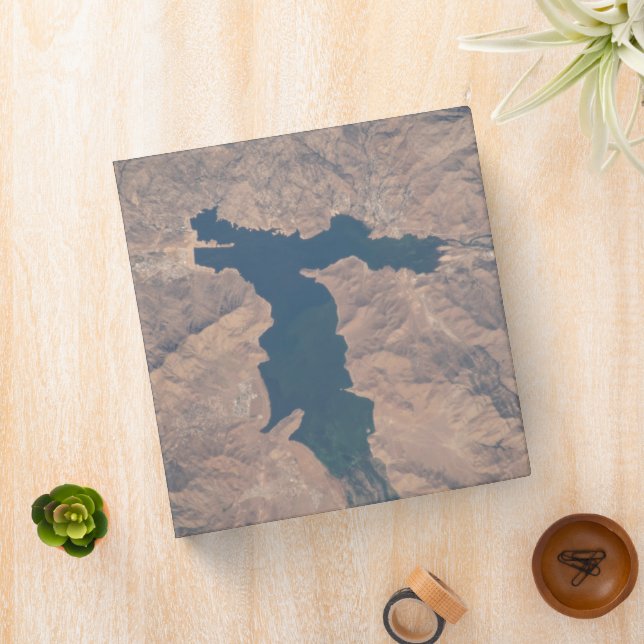 July 4, 2019 - Lake Isabella In California. Binder (In Situ)