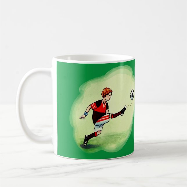 Jung Fußballspieler mit Ball Coffee Mug (Left)
