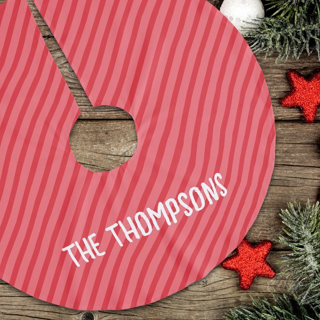 Jupon De Sapin En Polyester Brossé Noël mignon Whimsical Red Stripes vacances (Whimsical Red Stripes Holiday Christmas Tree Skirt.)