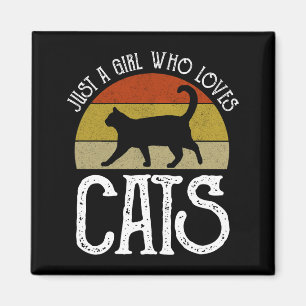 Just A Girl Who Loves Cats Magnet