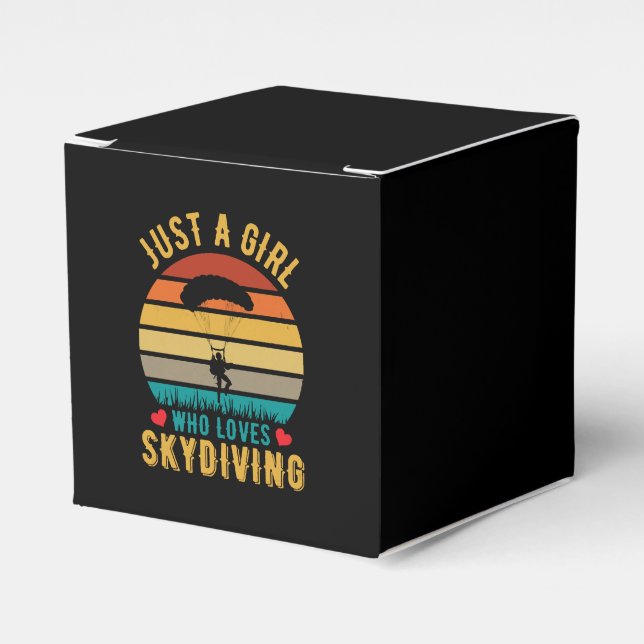 just a girl who loves skydiving favor box (Front Side)