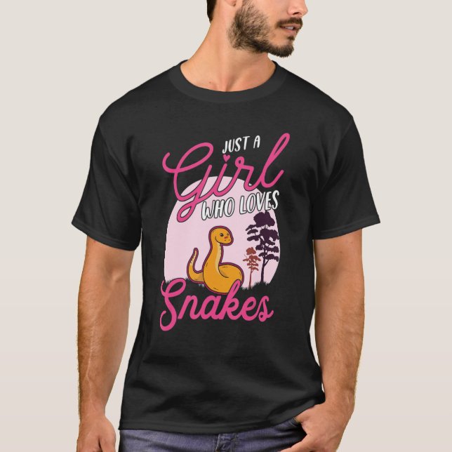 Just a girl who loves Snake Rattlesnake Snake T-Shirt (Front)