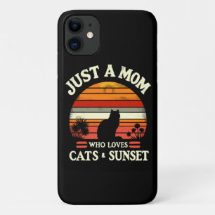 Just a mom who loves cats iPhone 11 case
