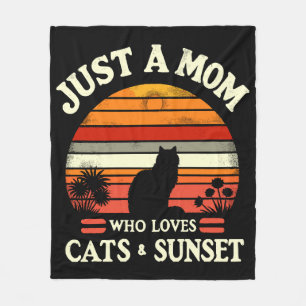 Just a mom who loves cats fleece blanket