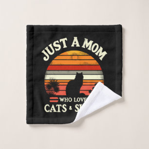 Just a mom who loves cats wash cloth