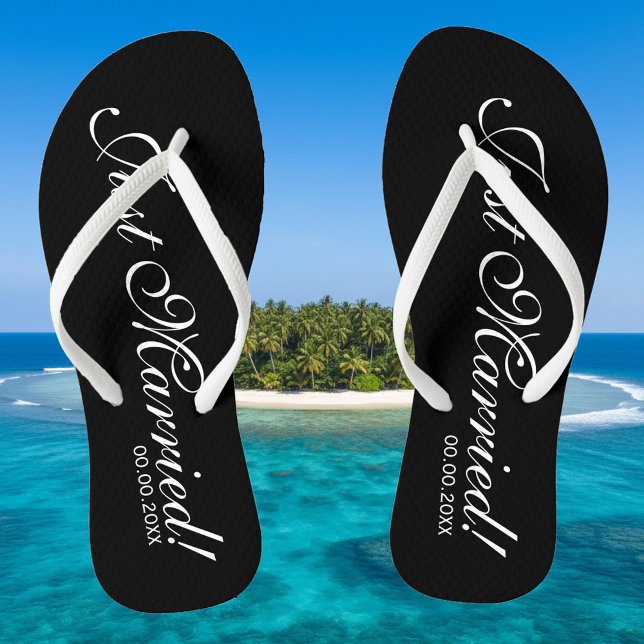 Just Married beach flip flops for bride and groom (Creator Uploaded)