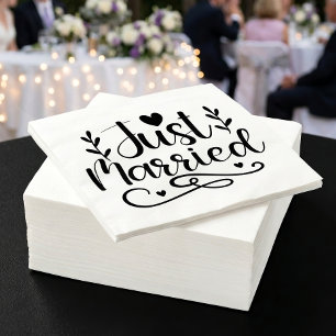 Just Married Black Script Minimalist Wedding Napkin