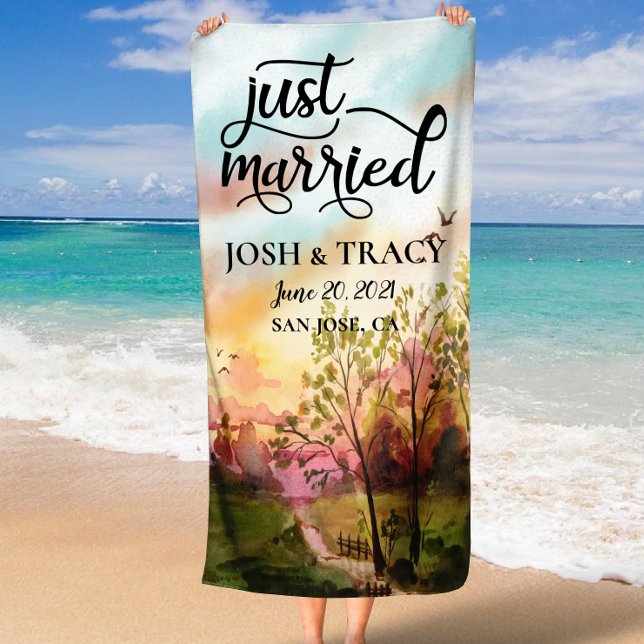 Just Married, Bride Gifts, Engagement Gifts Beach Towel (Just Married, Bride Gifts, Engagement Gifts Beach Towel)