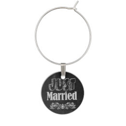 Just Married Chalkboard Style Wine Charm