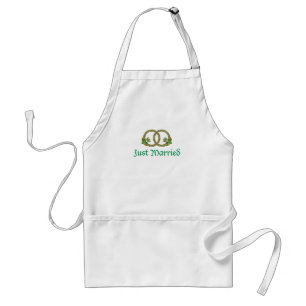Just Married Claddagh rings Standard Apron