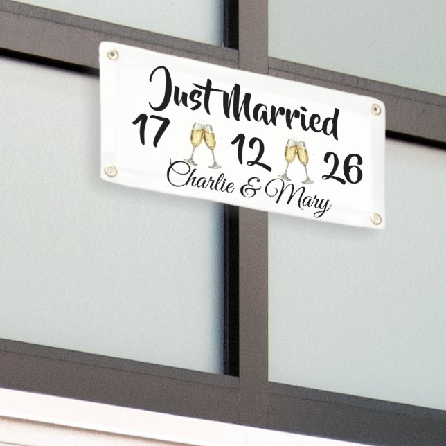 Just Married personalized Banner (Outside Building)