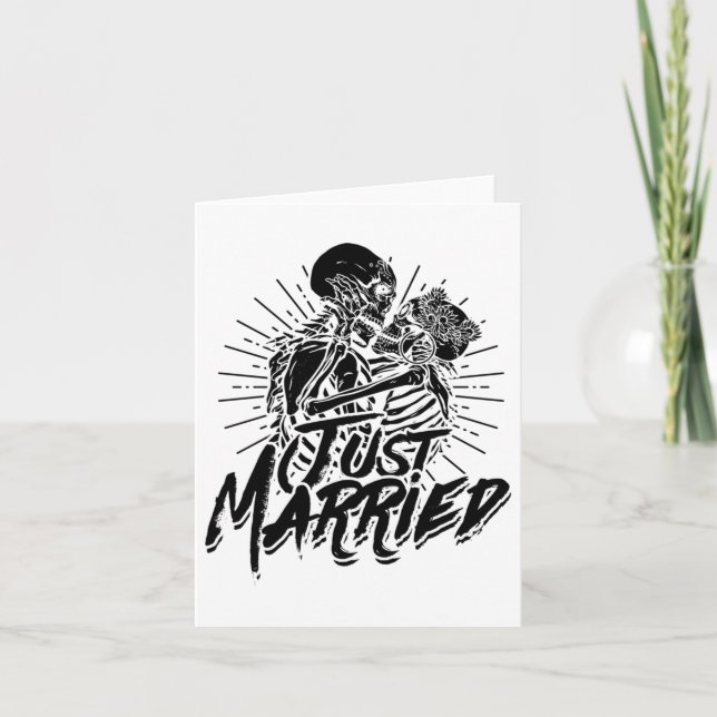Just Married- Spooky Halloween Bride And Groom Cou Card (Front)