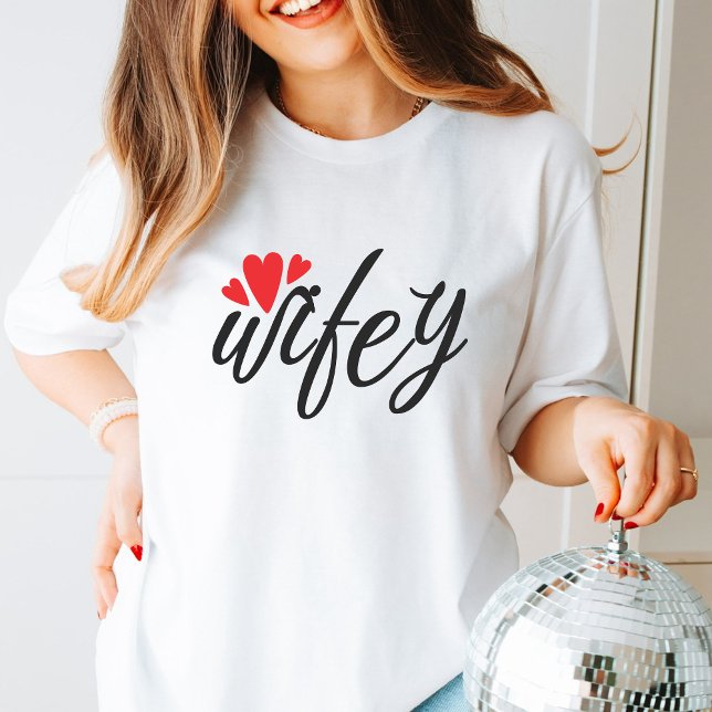 Just Married Wifey Modern Elegant simple Script T-Shirt (Creator Uploaded)