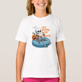 Just Waiting for Halloween – Funny Spooky T-Shirt