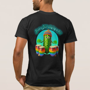 Juste un Dill jouant un T-shirt de remplissage