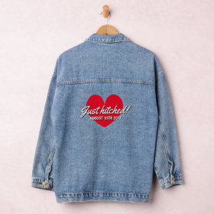 Juste une veste en denim pour la mariée nouvelleme