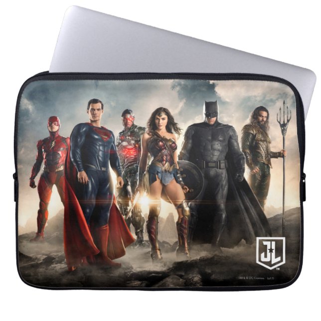 Justice League | Justice League On Battlefield Laptop Sleeve (Front)