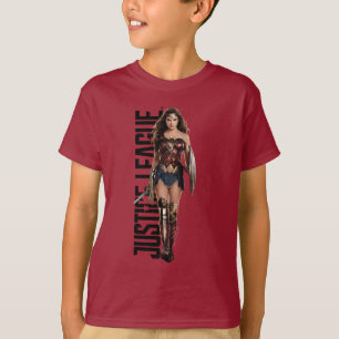 Justice League Wonder Woman On Battlefield T-Shirt