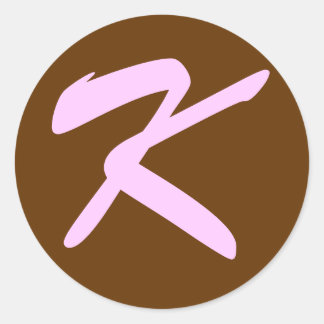 K MONOGRAM INITIAL BROWN PINK CLASSIC ROUND STICKER