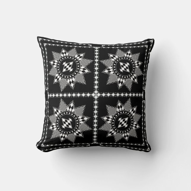Kabyle pattern throw pillow (Front)