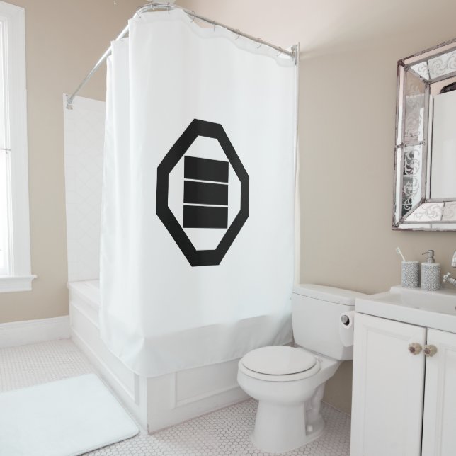 Kanji characters for three on tray (In Situ)