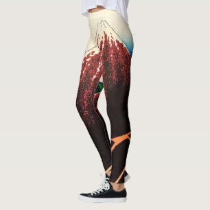 Katsushika Hokusai - Lightnings below the summit Leggings