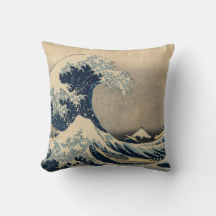 Katsushika Hokusai. The Great Wave off Kanagawa Throw Pillow
