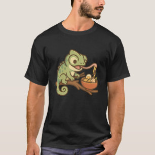 Kawaii Chameleon Eating Ramen – Funny Jungle  T-Shirt