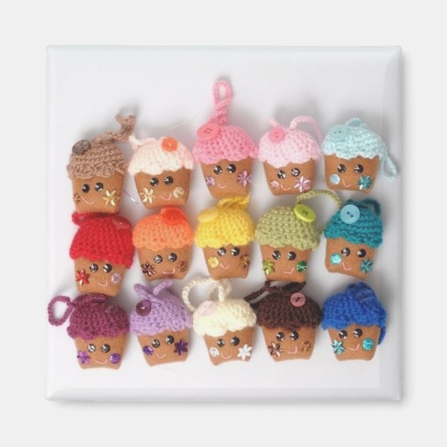 kawaii cupcake magnet (Front)