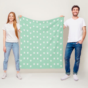 Kawaii happy tooth fleece blanket