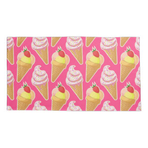 Kawaii pink pattern with strawberry ice cream pillowcase